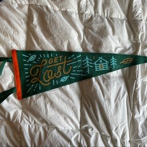 Oxford Pennant “Get Lost” pennant
